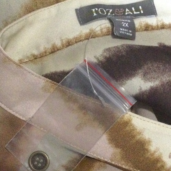 NWOT Roz & Ali plus size 2X sleeveless blouse poly - Picture 4 of 7